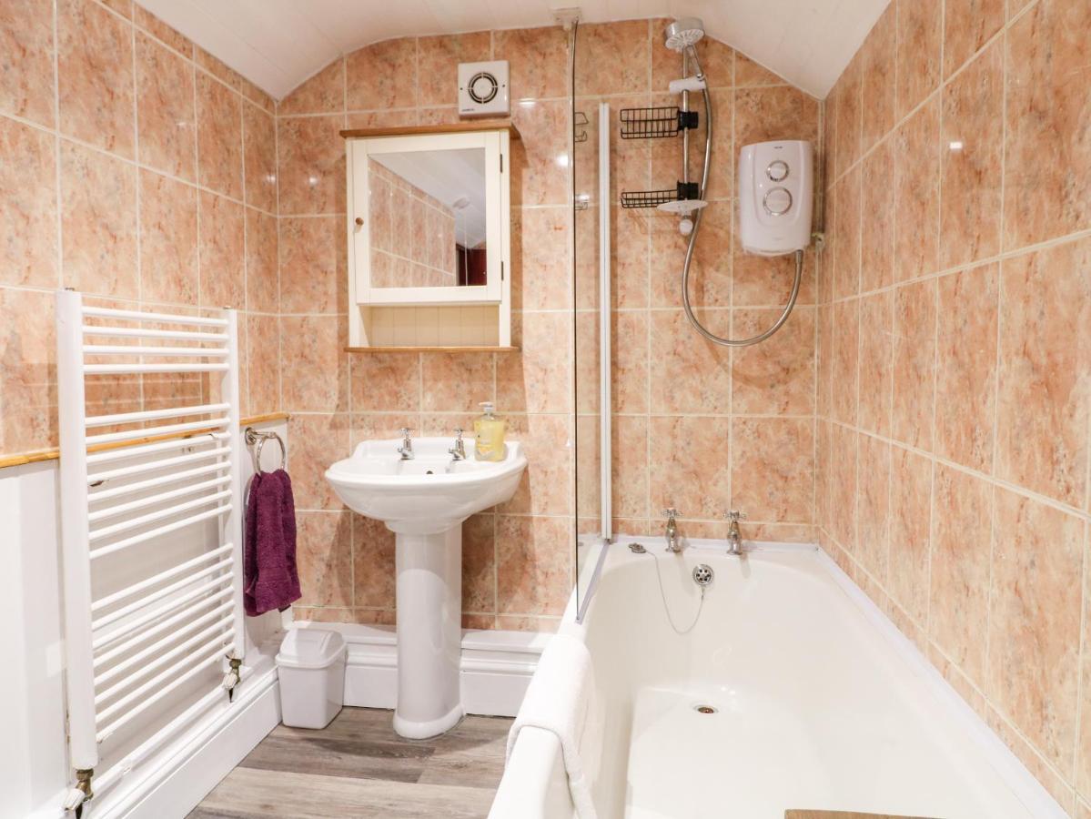 13 The Square Villa Oakamoor Dış mekan fotoğraf